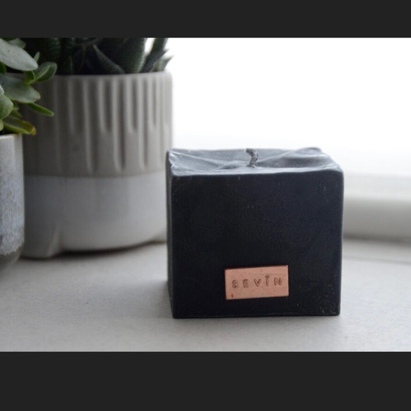 SEVIN LONDON Marble Black Luxury Scented Candle 270g with Candle Snuffer - Picture 9 of 11